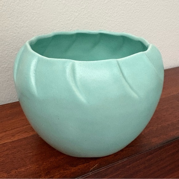 Vintage Mid Century White Pottery Turquoise Ceramic Vase Bowl Pleated Planter